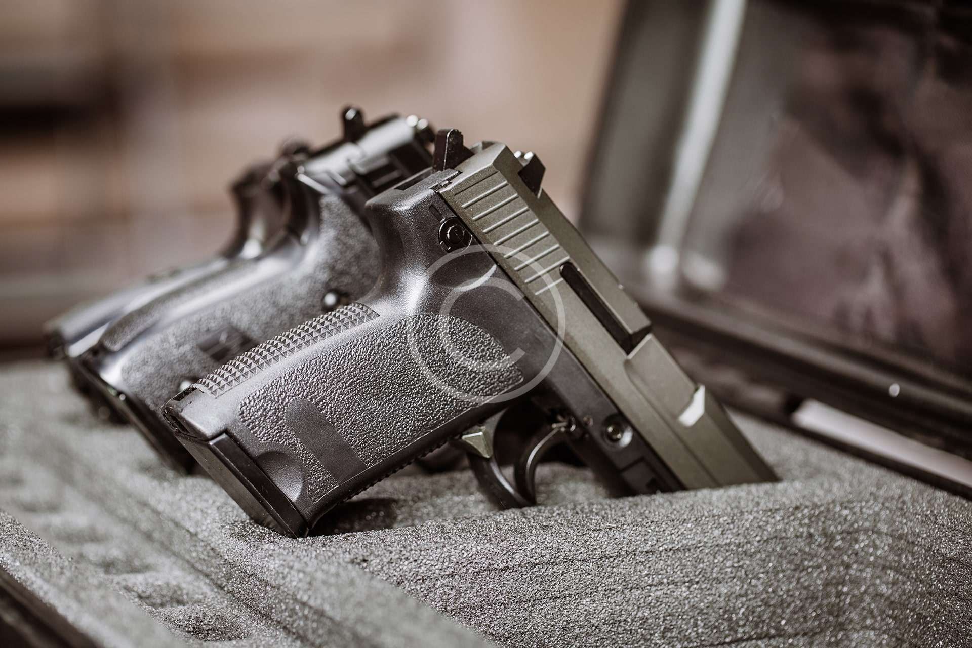 Classic handguns training Post32 Copyright